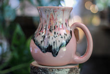 Load image into Gallery viewer, 03-D Granny&#39;s Lace Flared Notched Mug, 20 oz.