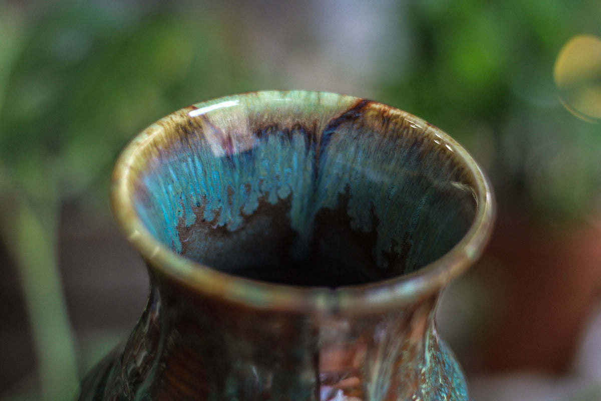 23-D Aqua Falls Flared Notched Textured Mug, 22 oz.