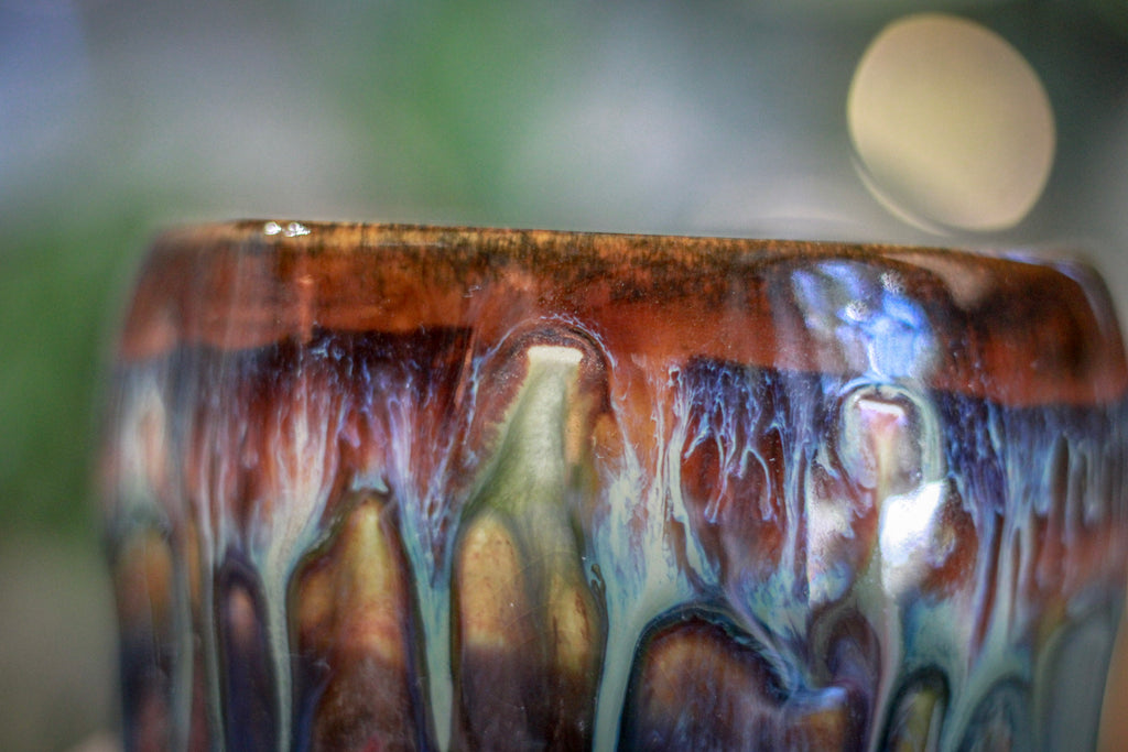 25-C New Earth Notched Pitcher, 33 oz.