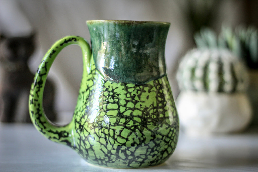 30-D Lizard King Flared Mug, 15 oz.