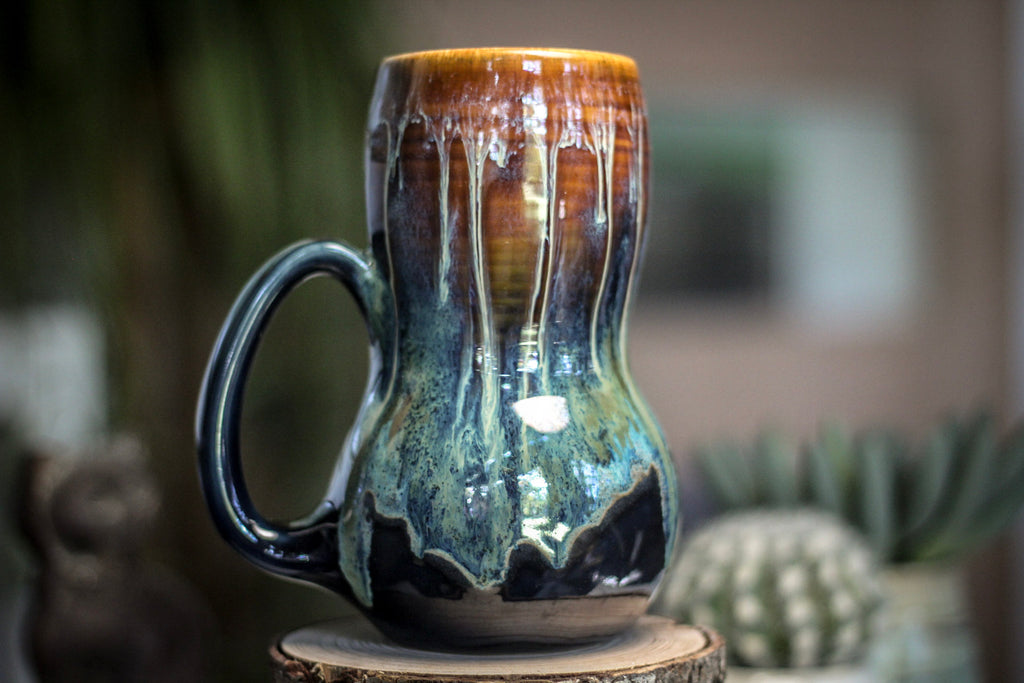 03-D New Wave Gourd Mug, 21 oz.