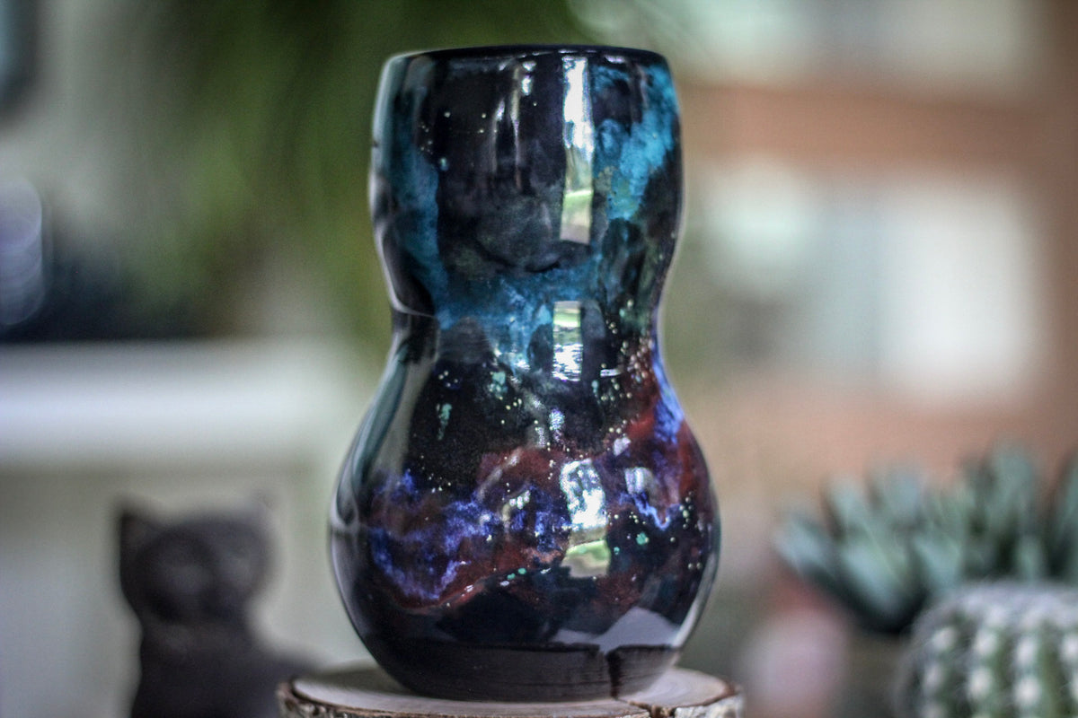 27-A Rainbow Stellar Gourd Mug, 22 oz.