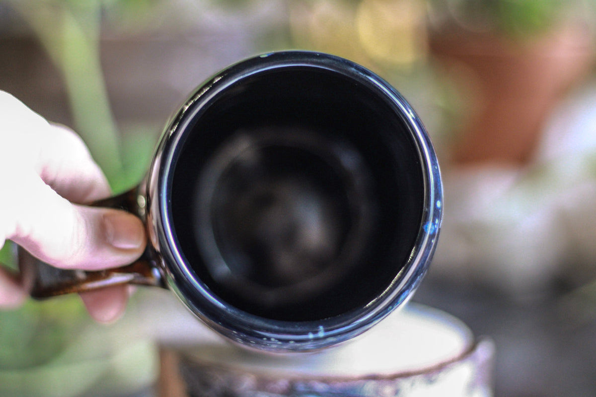 25-B Starry Night Textured Acorn Mug, 23 oz.