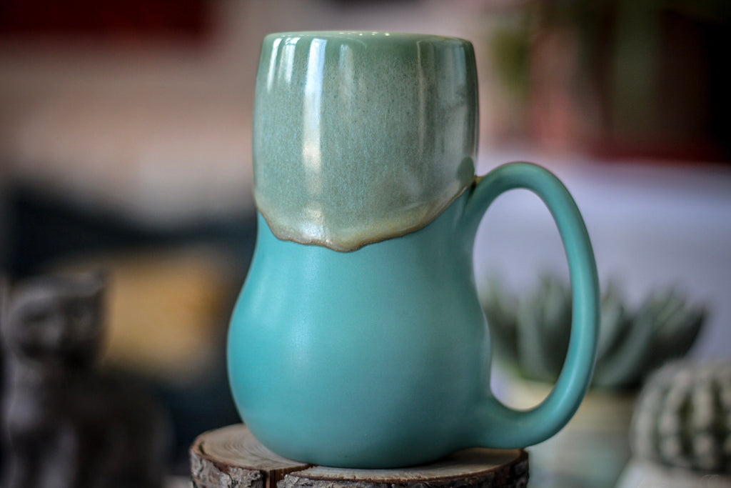 03-F PROTOTYPE Gourd Mug, 20 oz.