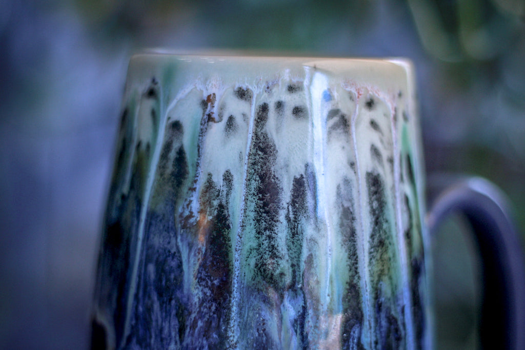 03-A Champlain Shale Crystal Mug, 25 oz.
