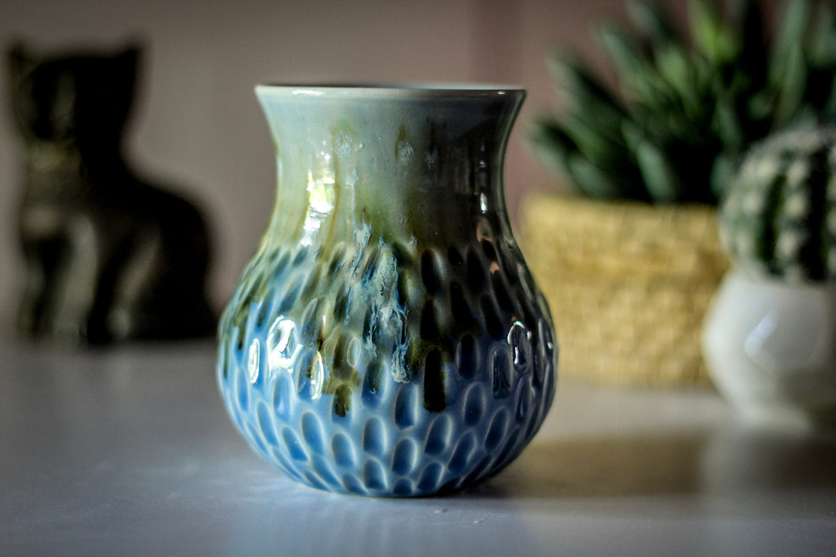 32-G PROTOTYPE Flared Textured Cup, 13 oz.