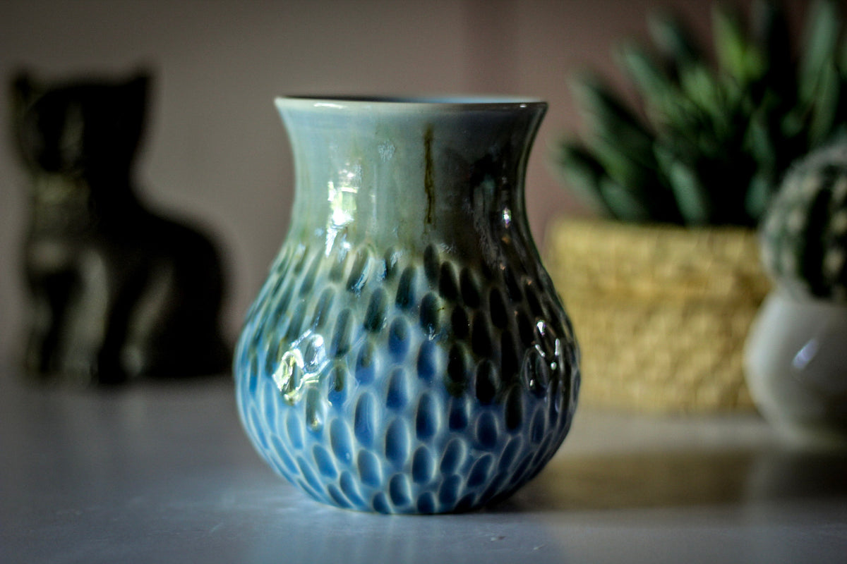 32-G PROTOTYPE Flared Textured Cup, 13 oz.