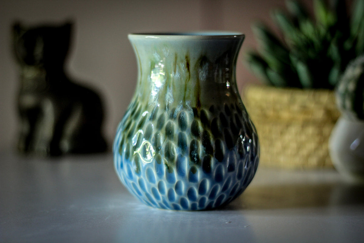32-G PROTOTYPE Flared Textured Cup, 13 oz.