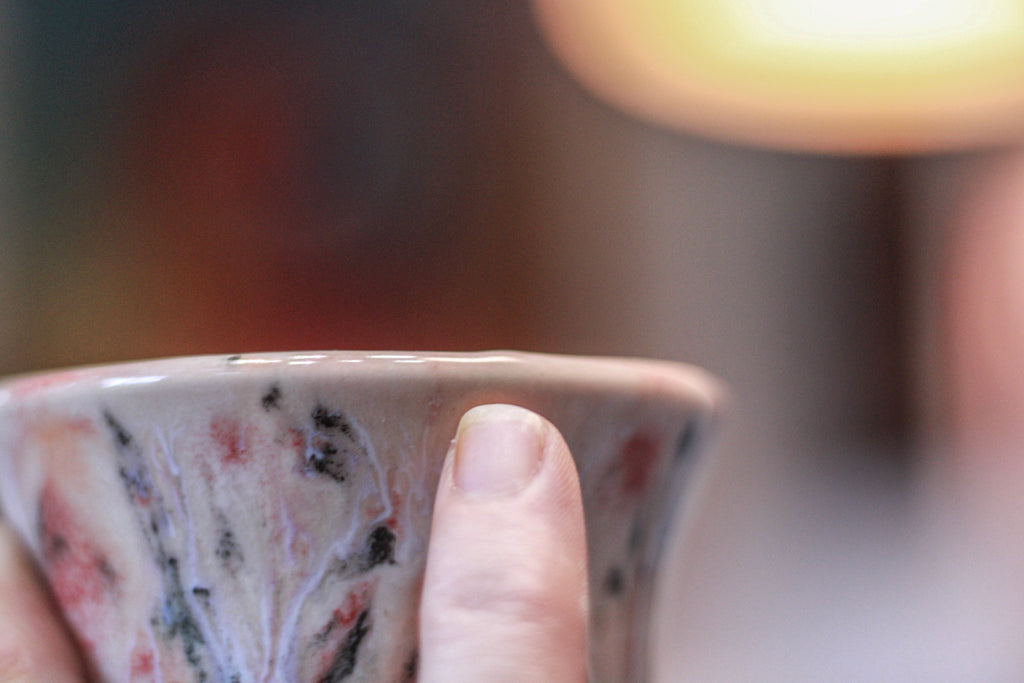 03-D Granny's Lace Notched Flared Mug, 17 oz.