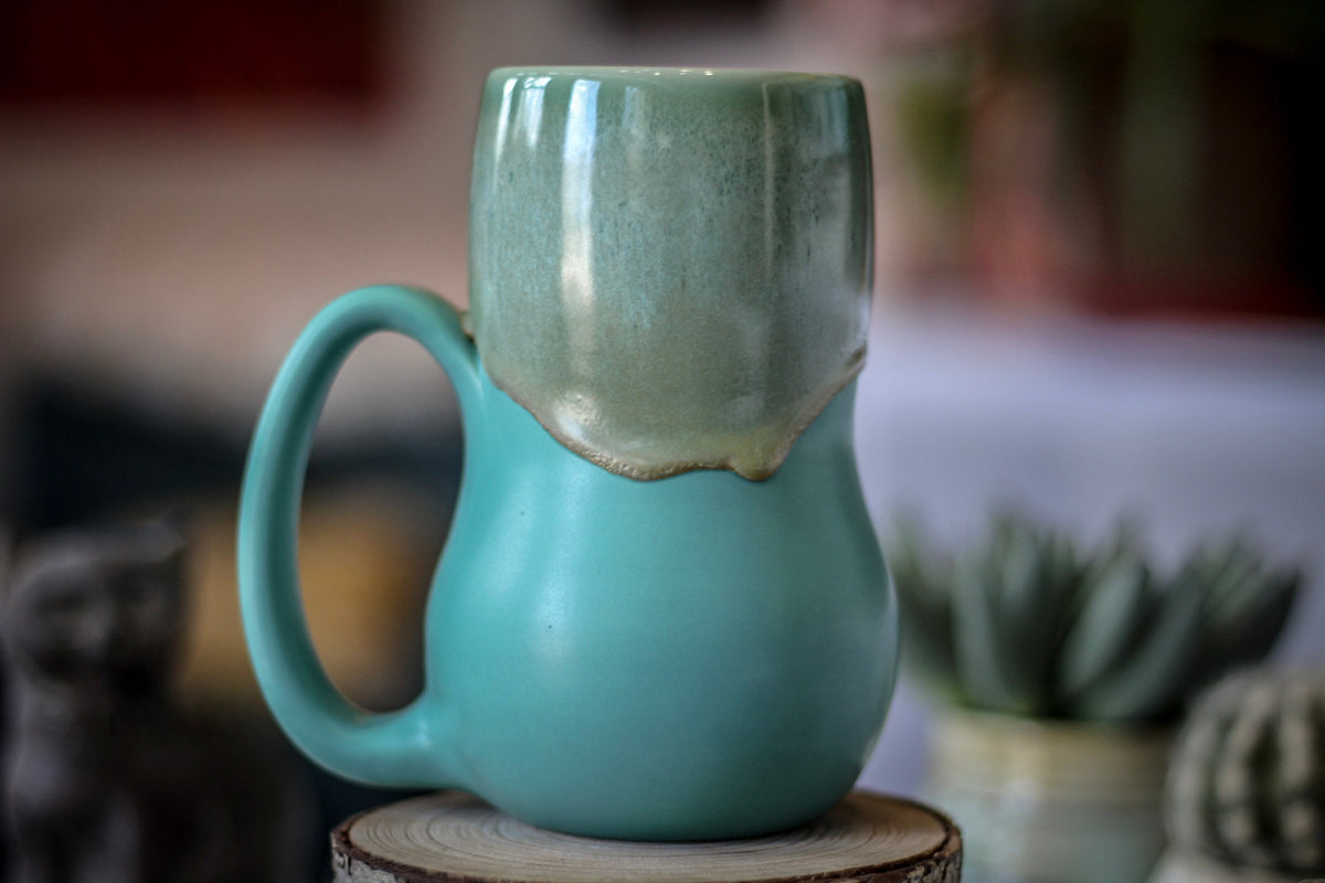 03-F PROTOTYPE Gourd Mug, 20 oz.