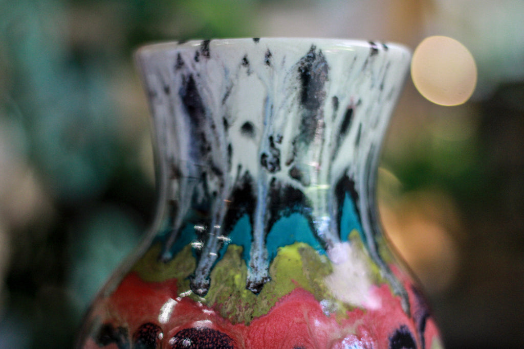 03-B Rainbow Grotto Flared Notched Mug - TOP SHELF MISFIT, 27 oz.