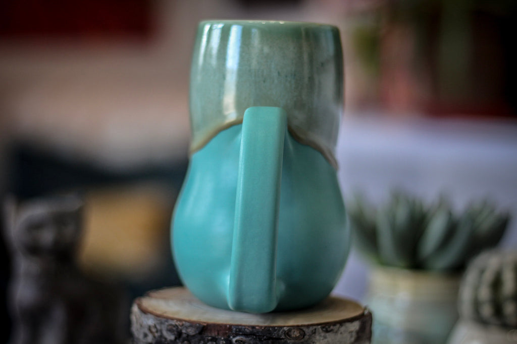 03-F PROTOTYPE Gourd Mug, 20 oz.