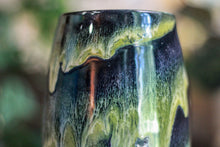 Load image into Gallery viewer, 28-D Mossy Grotto Notched Mug, 28 oz.