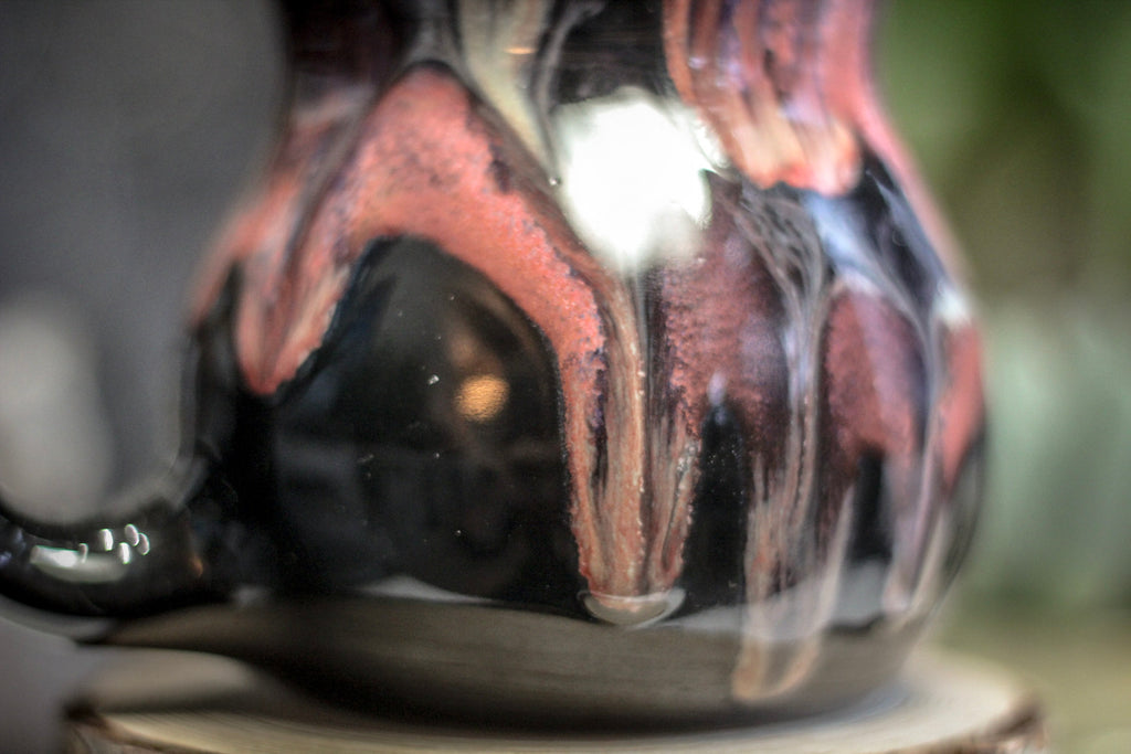 30-E Amethyst Grotto Gourd Mug, 20 oz.