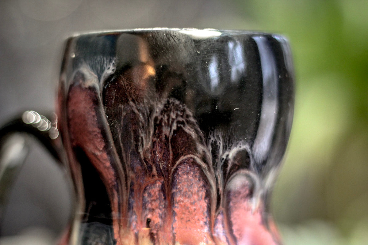 30-E Amethyst Grotto Gourd Mug, 20 oz.