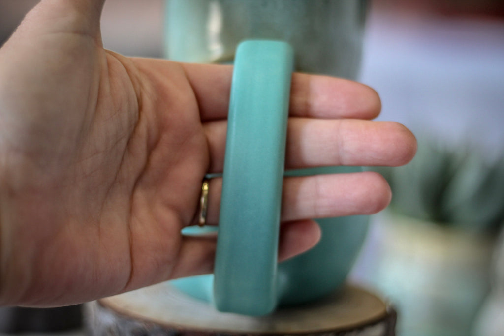 03-F PROTOTYPE Gourd Mug, 20 oz.