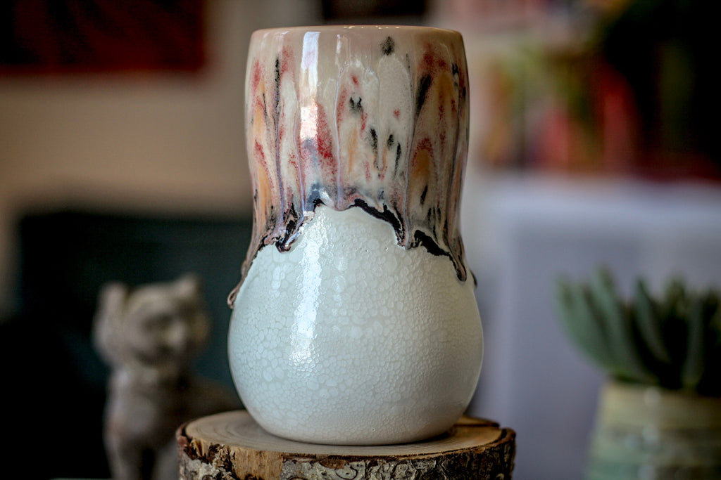 04-D Granny's Lace Notched Gourd Mug, 20 oz.