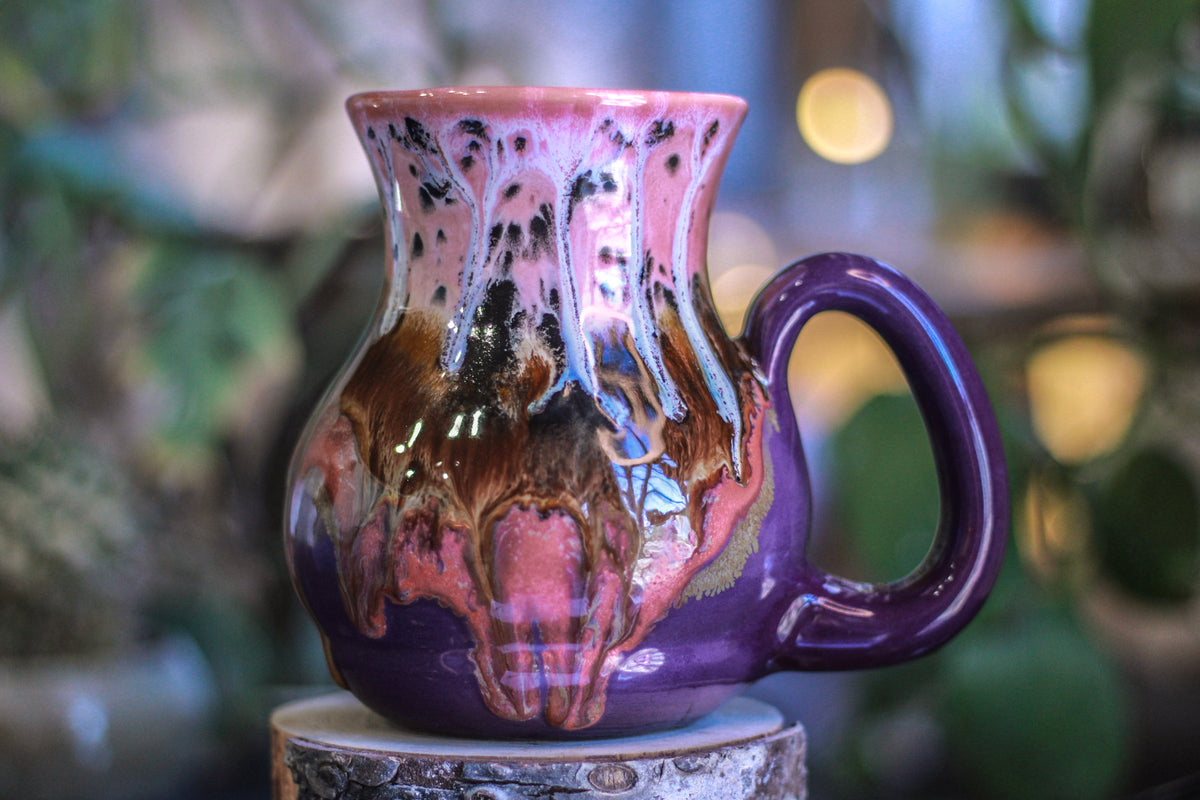 04-B Granny's Boudoir Flared Acorn Notched Mug - MINOR MISFIT, 22 oz. - 10% off