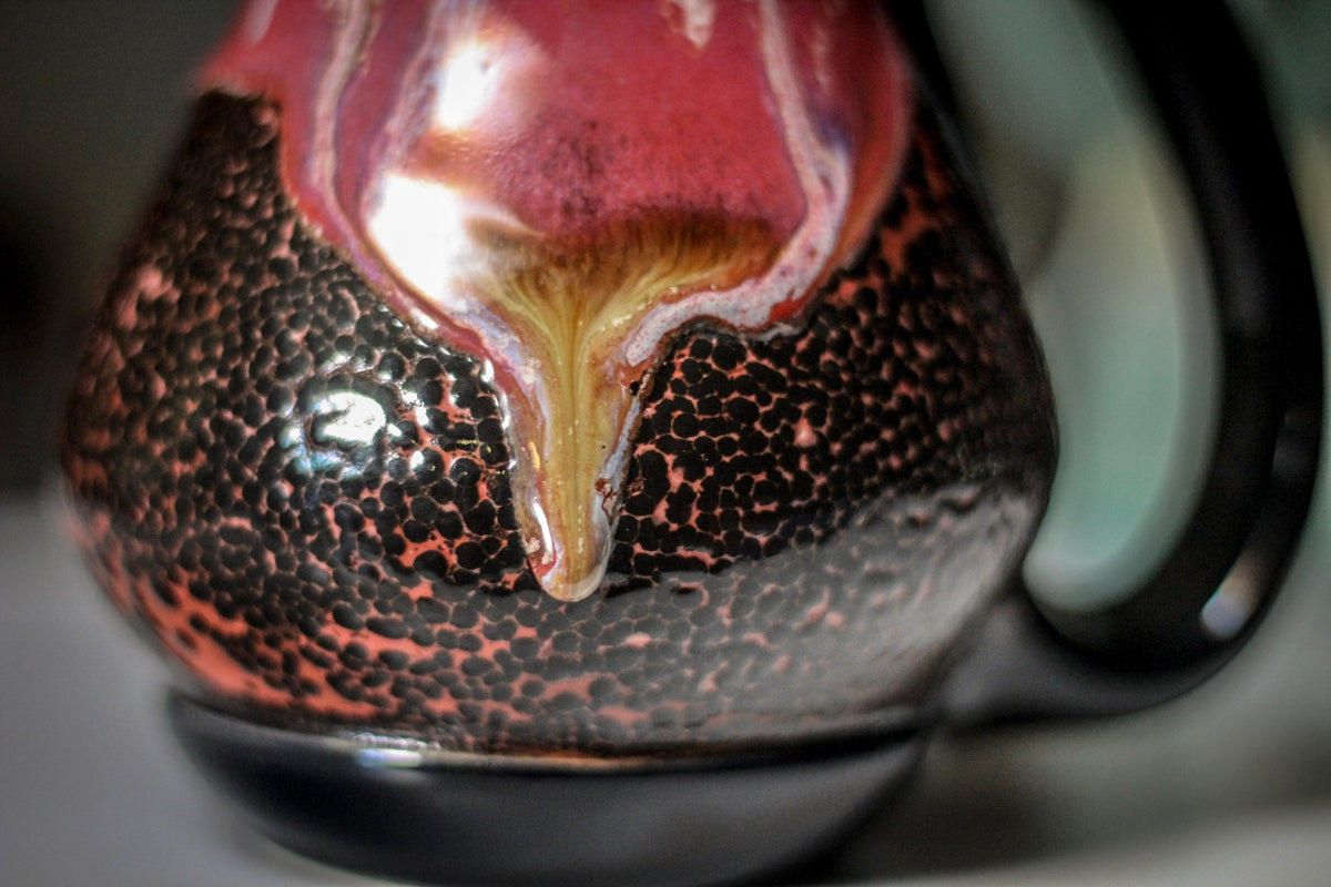 04-B Coral Mountain Lava Flared Acorn Mug - MISFIT, 21 oz. - 20% off