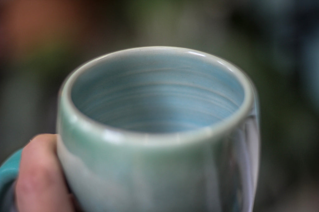 03-F PROTOTYPE Gourd Mug, 20 oz.