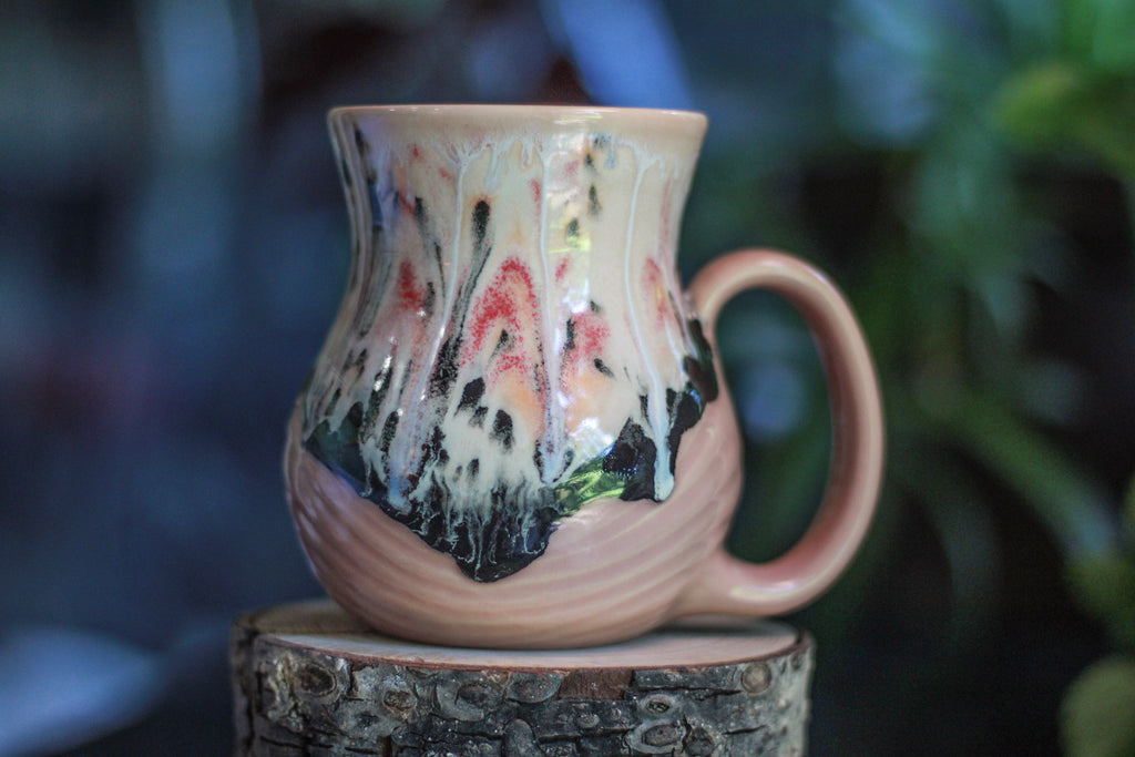 04-D Granny's Lace Flared Textured Mug, 14 oz.