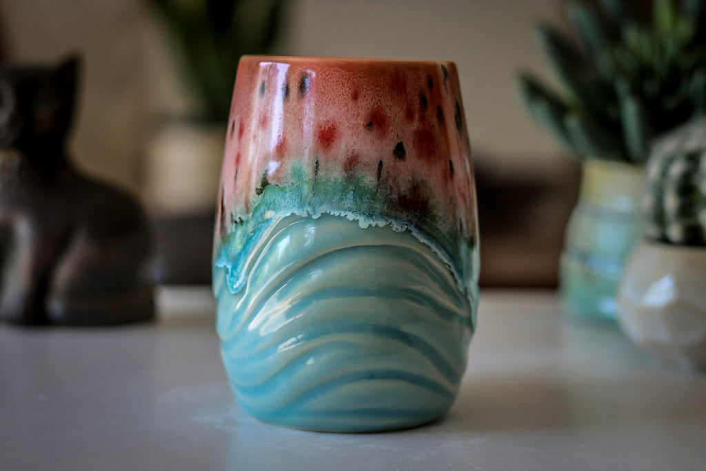 05-D Coral Meadow Textured Mug, 15 oz.