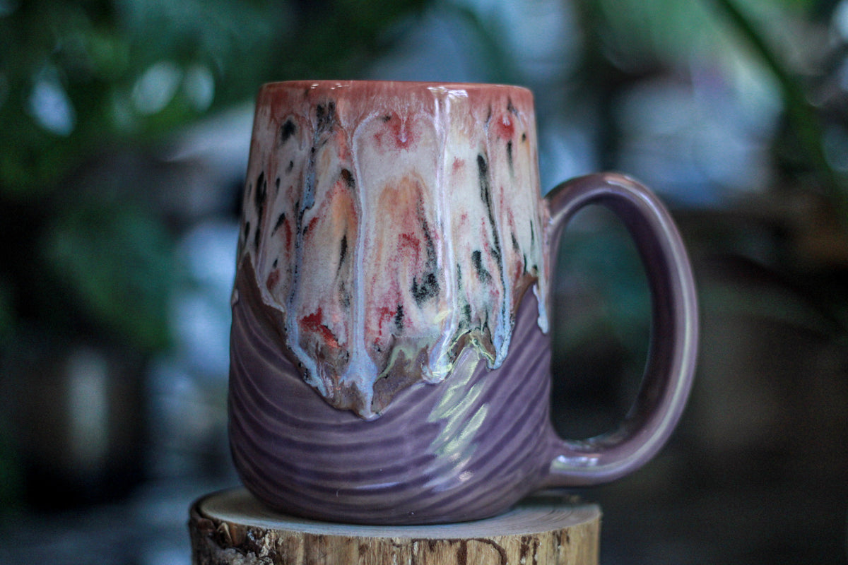 05-E Granny's Lace Textured Mug, 18 oz.