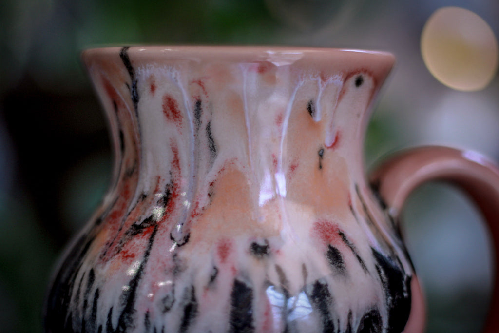 04-D Granny's Lace Flared Mug, 16 oz.