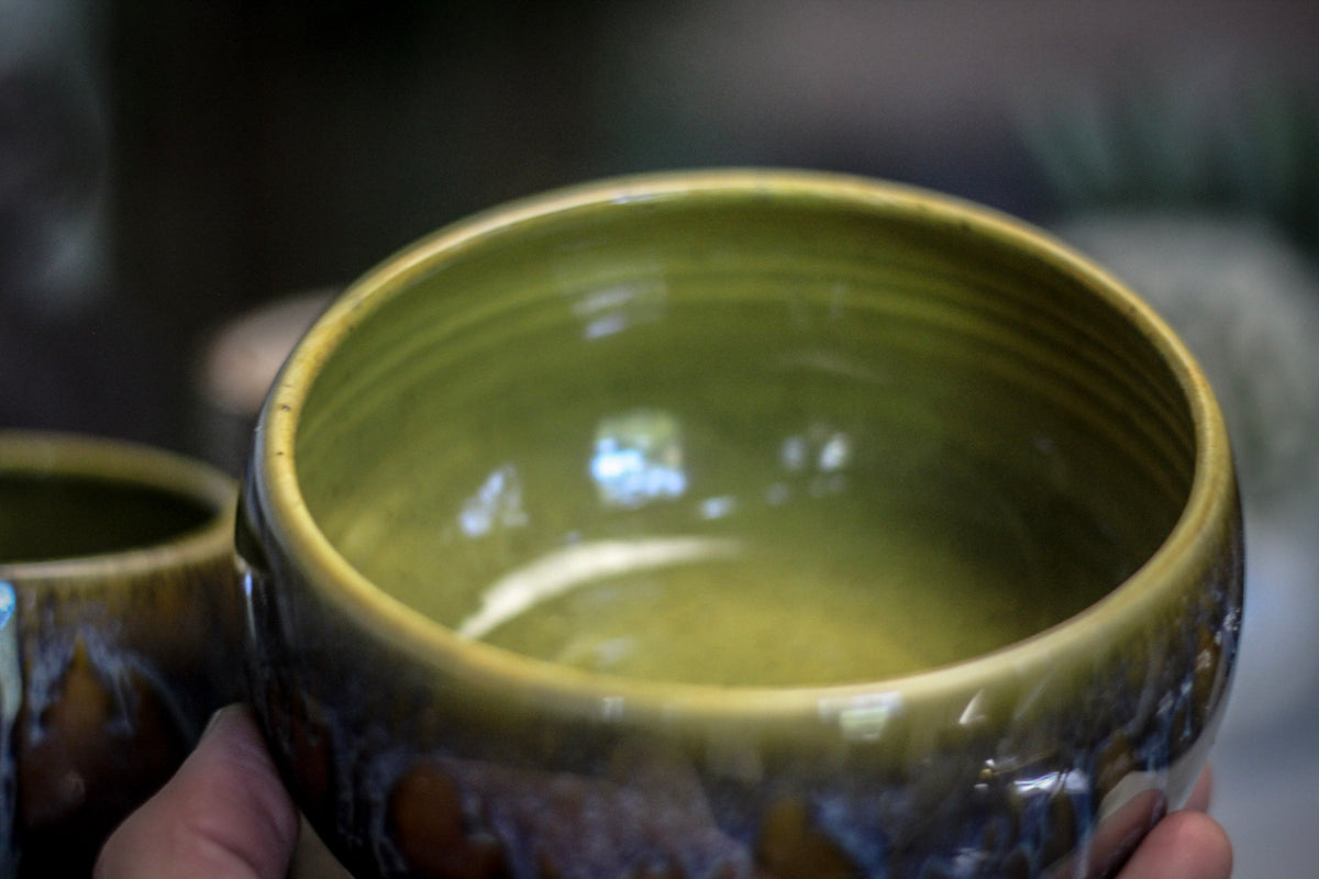 05-E Mossy Wave Hermit Set, 12 oz. cup/ 10 oz. bowl
