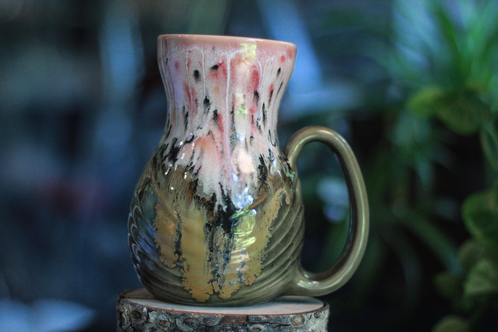 05-D Granny's Lace Barely Flared Textured Mug, 21 oz.