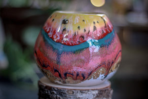 05-B Desert Rainbow Round Vase, 25 oz.