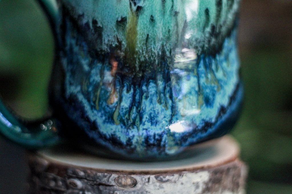 01-B Mountain Aurora Gourd Mug - MISFIT, 23 oz. - 35% off