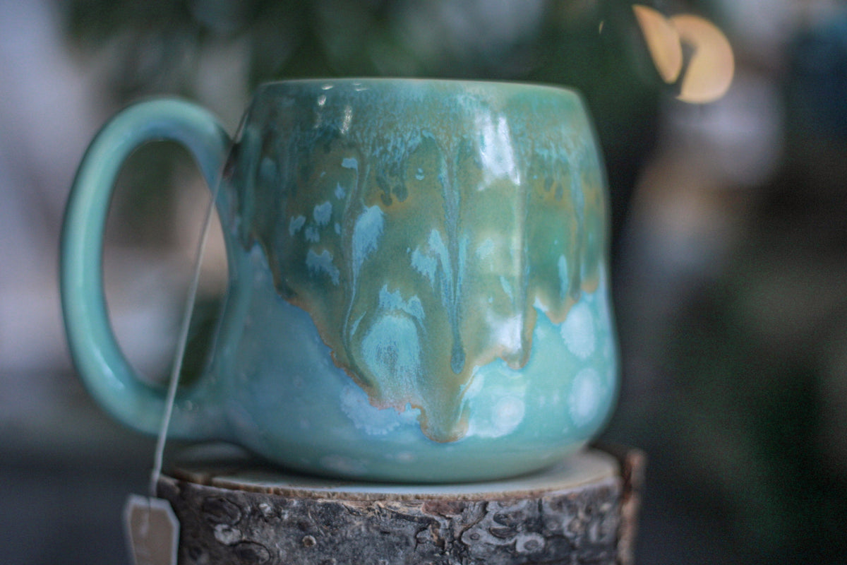 06-E Atlantean Jade Variation Notched Squat Gourd Mug, 16 oz.