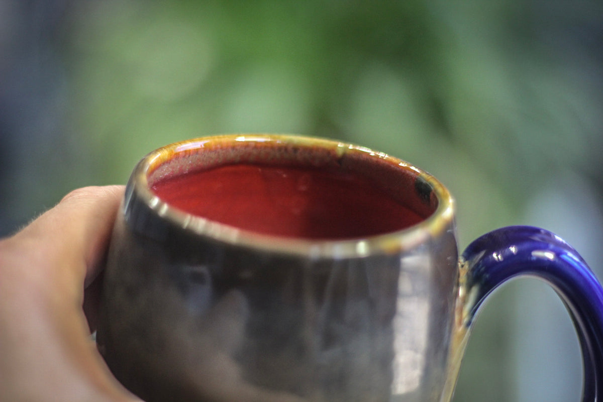 05-E Atlantean Falls Variation Gourd Mug, 14 oz.