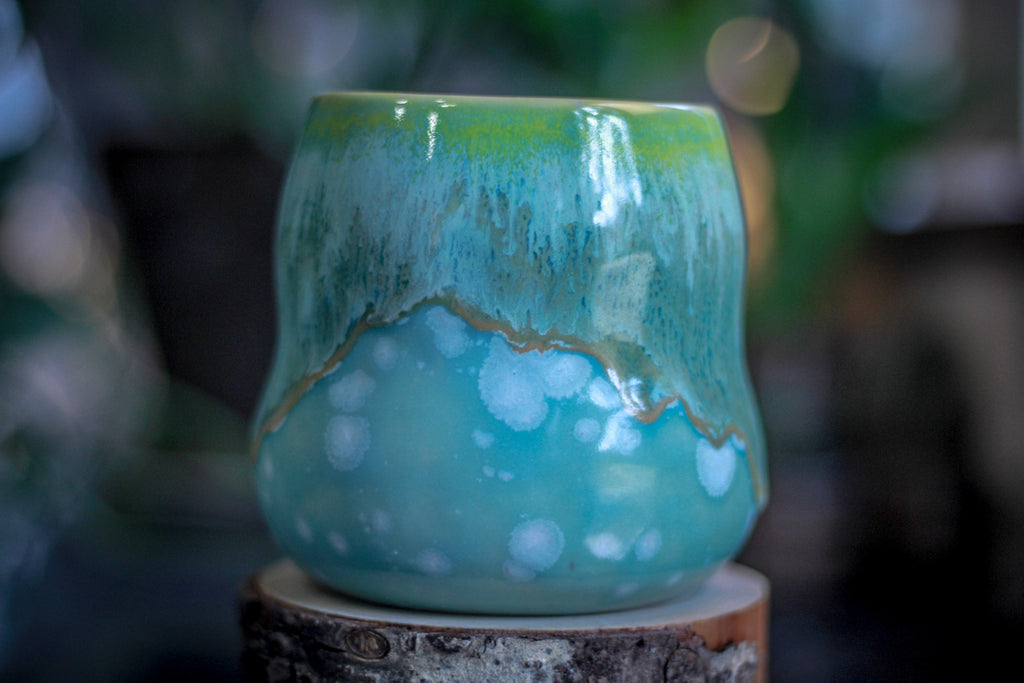 06-E Atlantean Jade Notched Squat Gourd Mug, 20 oz.