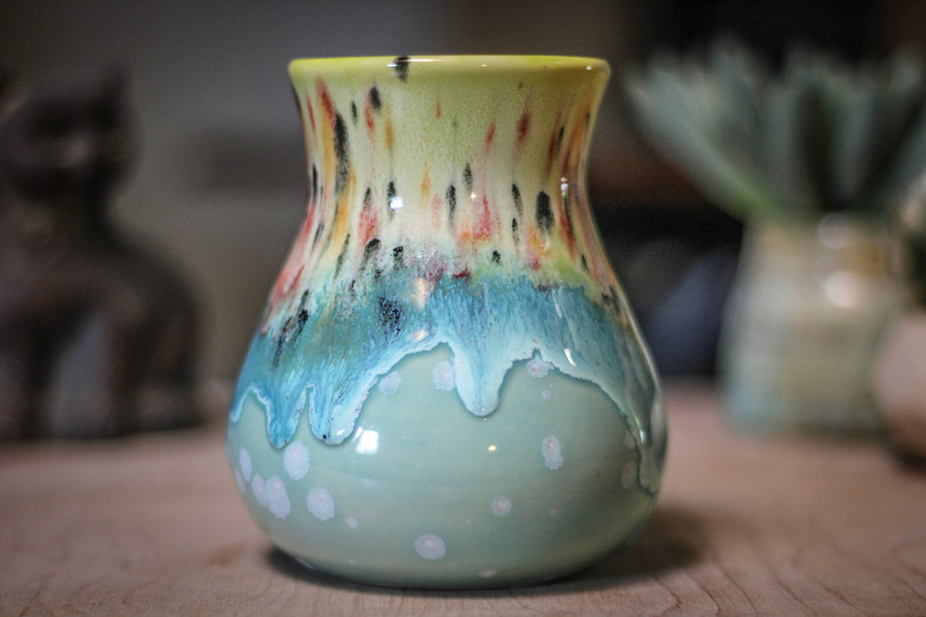 06-D PROTOTYPE Flared Mug, 17 oz.