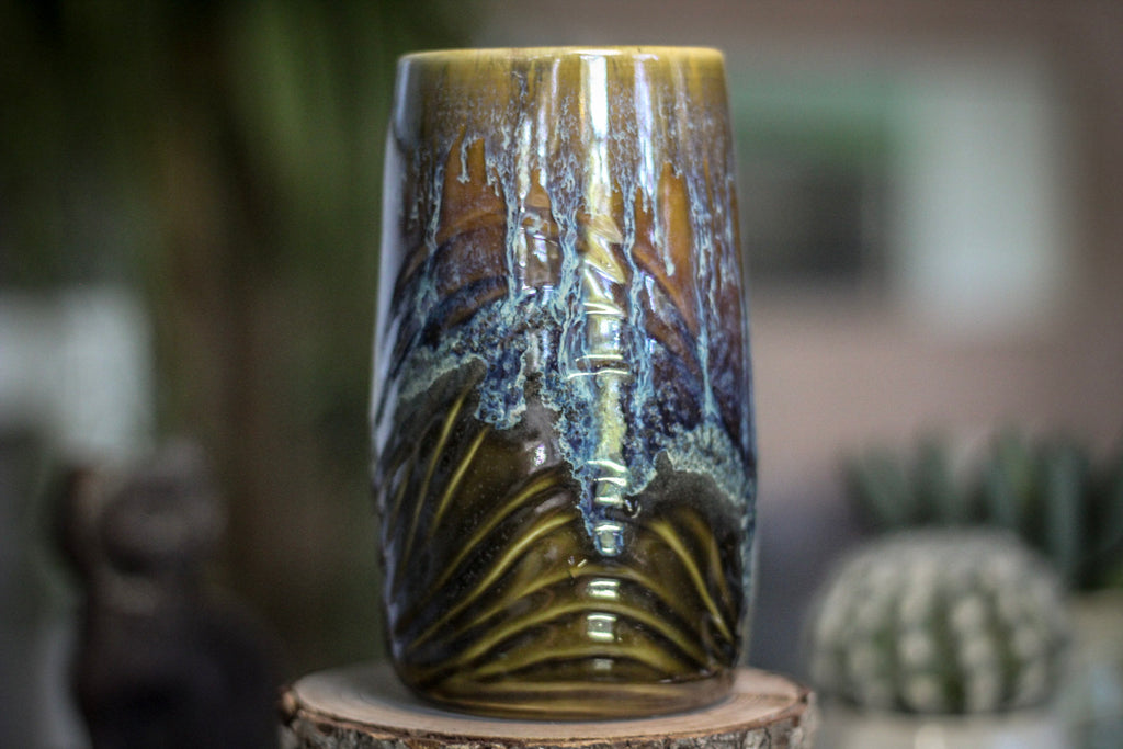 06-E Mossy Wave Textured Mug, 19 oz.
