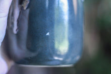 Load image into Gallery viewer, 05-D Granny's Lace Variation Mug, 23 oz.