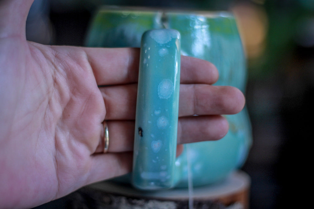 06-E Atlantean Jade Notched Squat Gourd Mug, 20 oz.