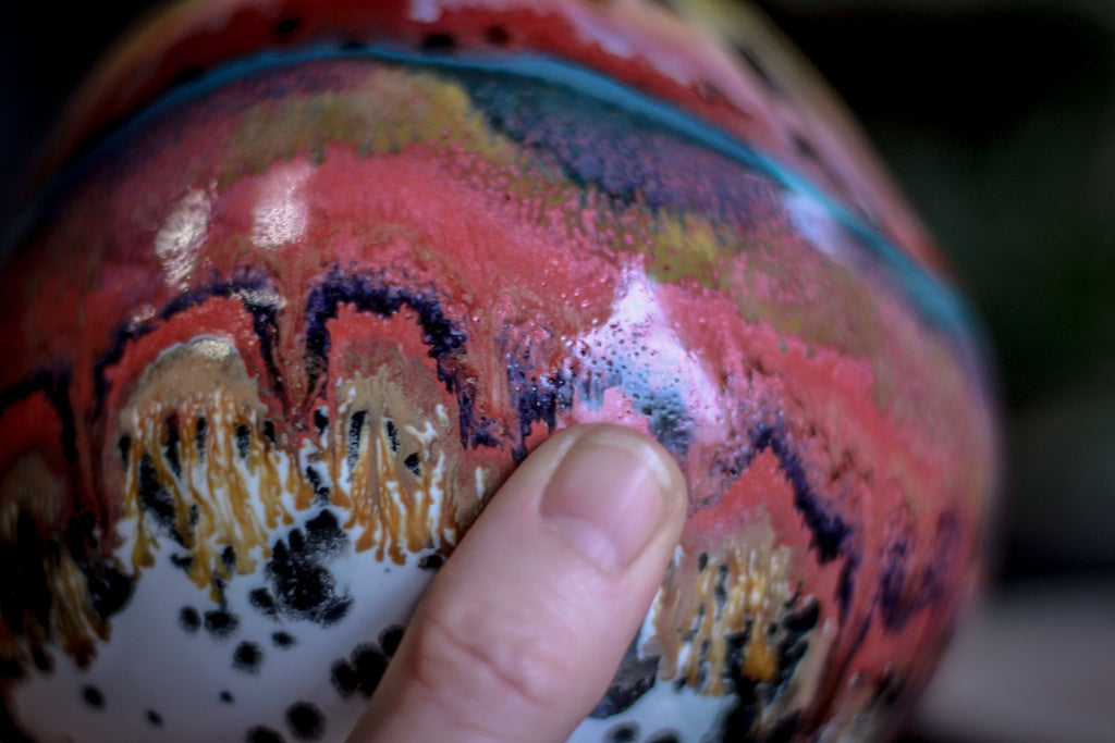 05-B Desert Rainbow Round Vase, 25 oz.