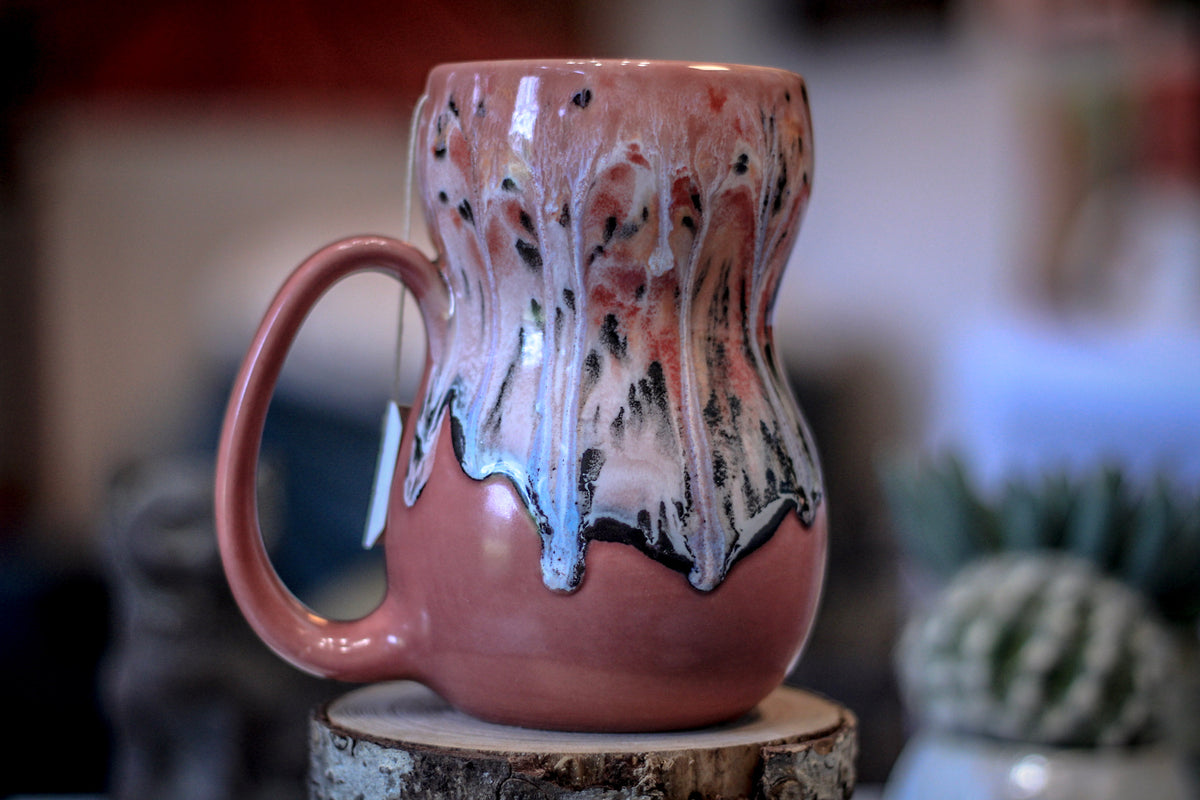 06-D Granny's Lace Notched Gourd Mug - MINOR MISFIT, 20 oz. - 10% off