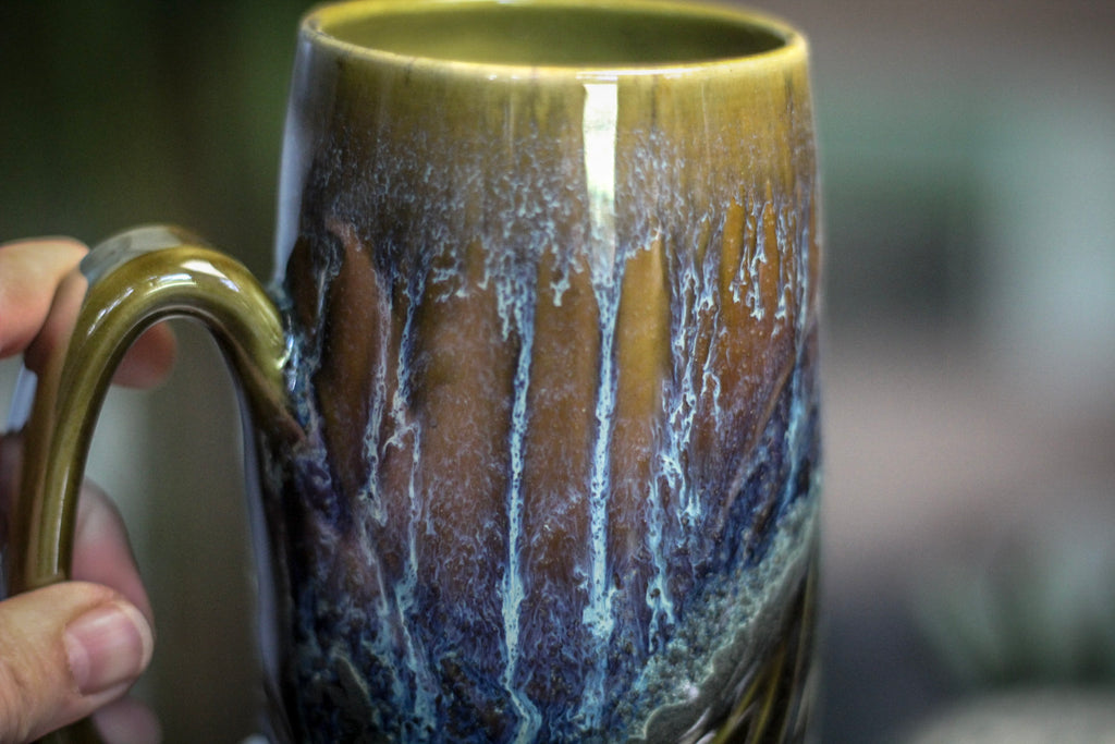 06-E Mossy Wave Textured Mug, 19 oz.