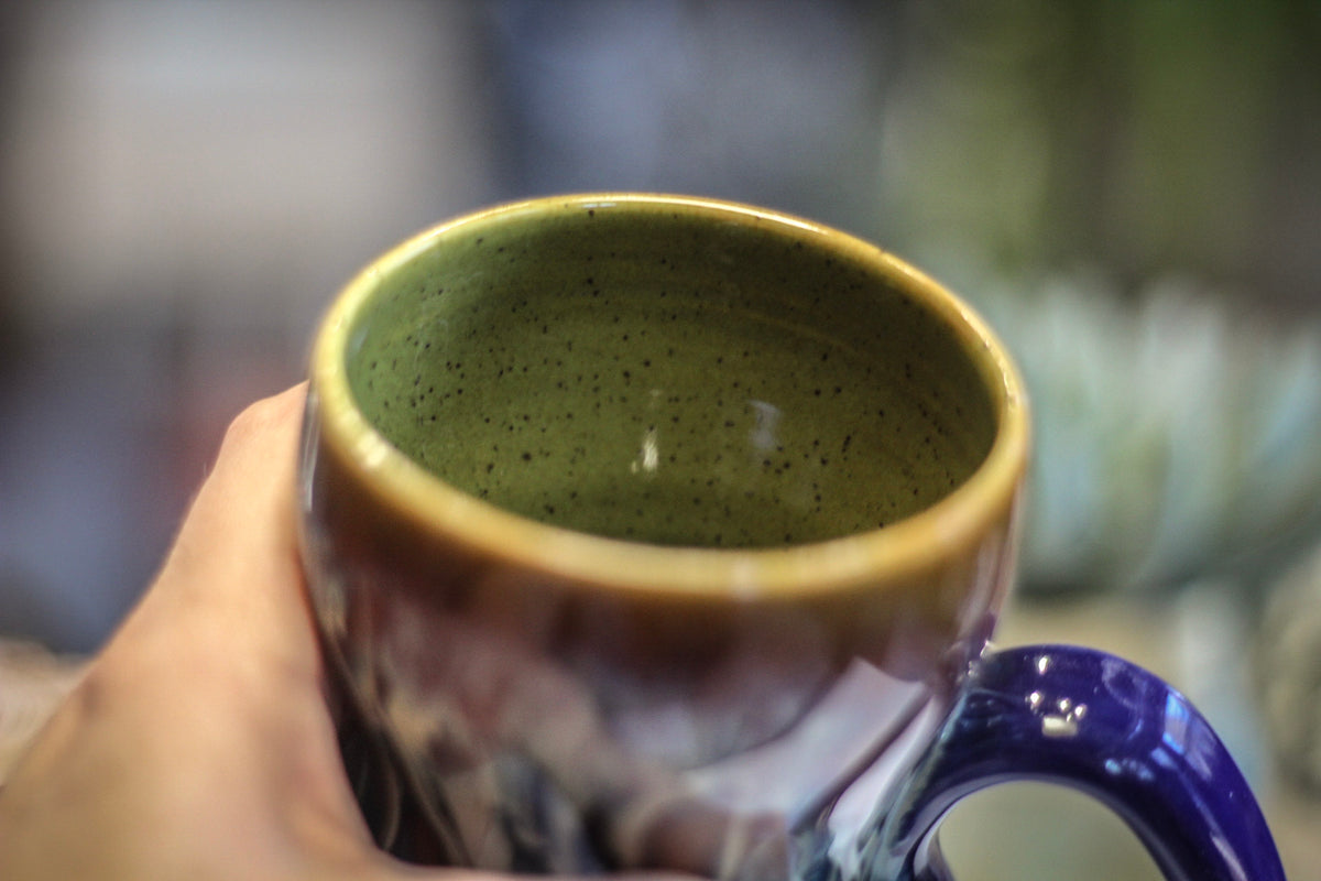 06-D New Wave Acorn Gourd Mug - TOP SHELF, 19 oz.
