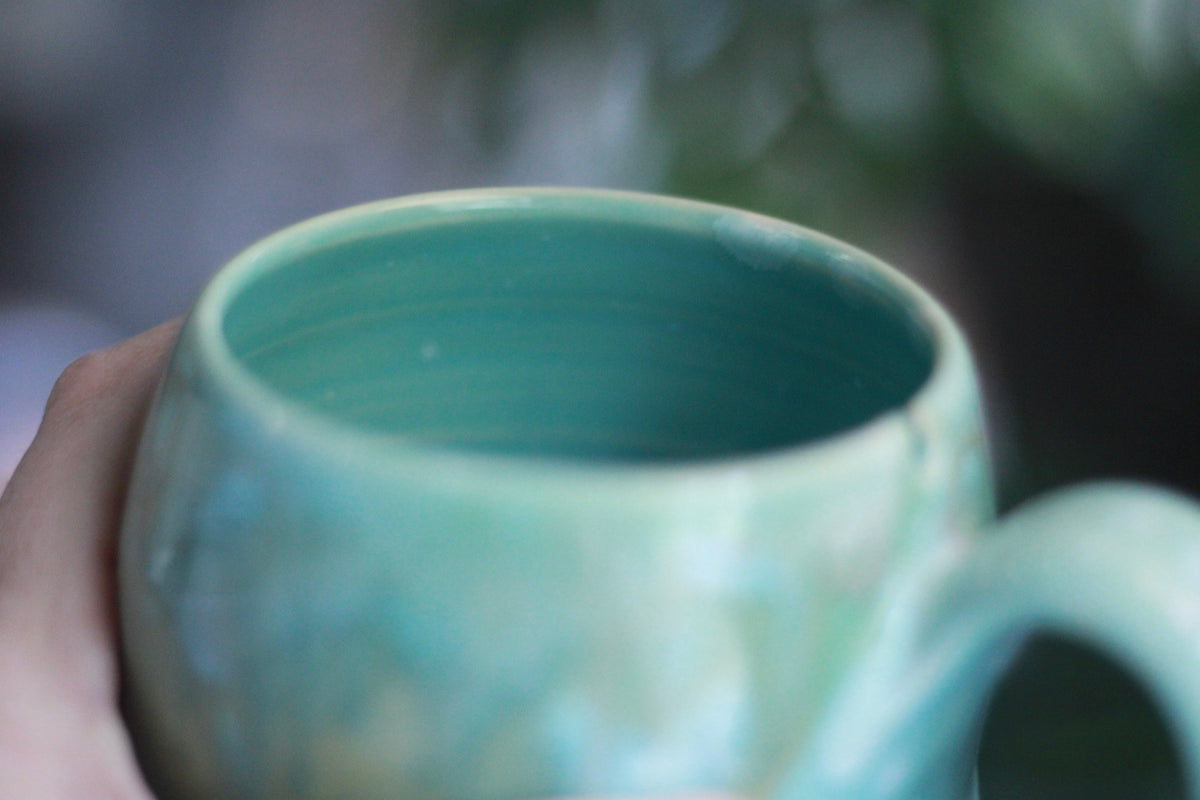 06-E Atlantean Jade Variation Notched Squat Gourd Mug, 16 oz.