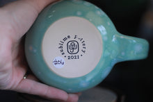 Load image into Gallery viewer, 06-E Atlantean Jade Variation Notched Squat Gourd Mug, 16 oz.