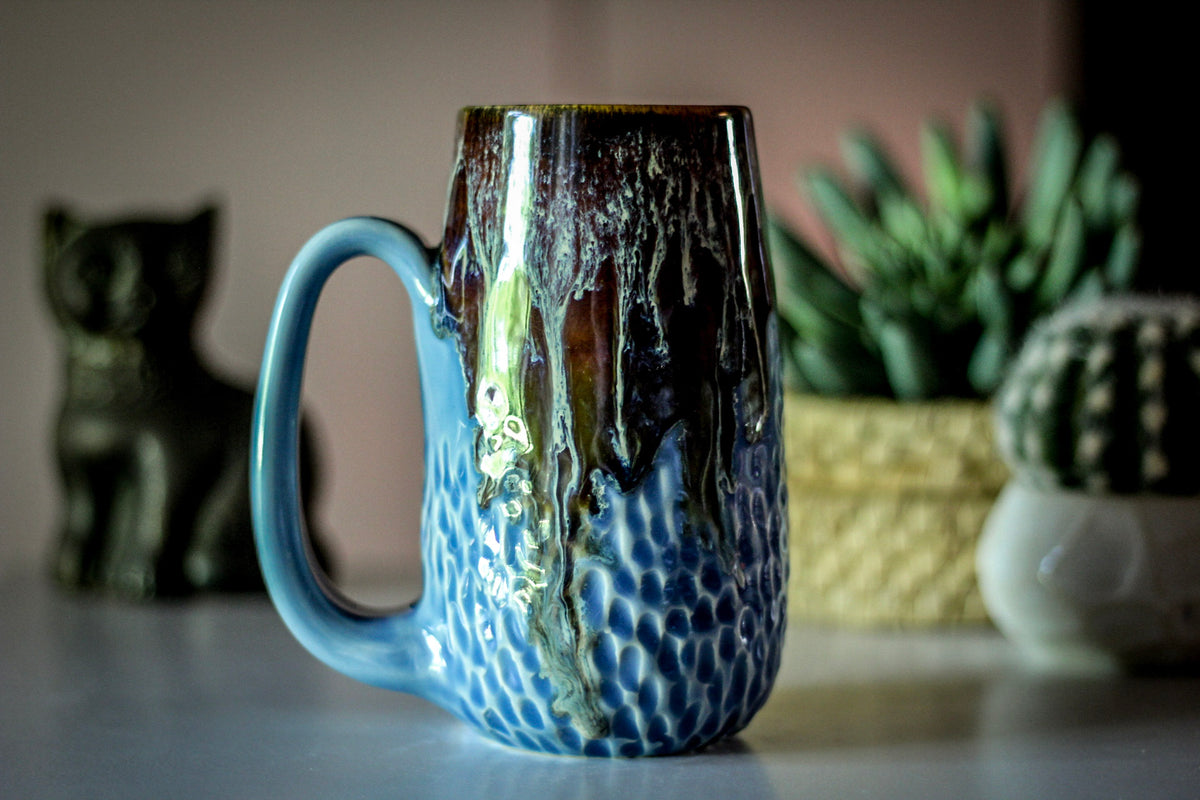 08-D New Wave Textured Mug, 18 oz.
