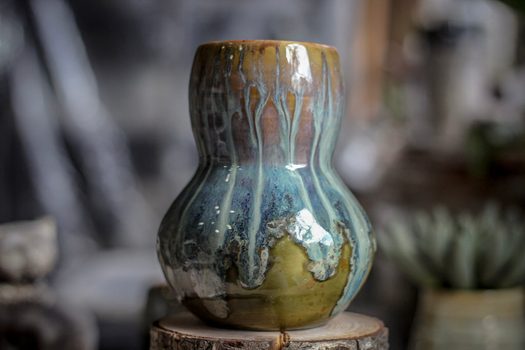 07-E Mossy Wave Vase - MINOR MISFIT, 20 oz. - 10% off