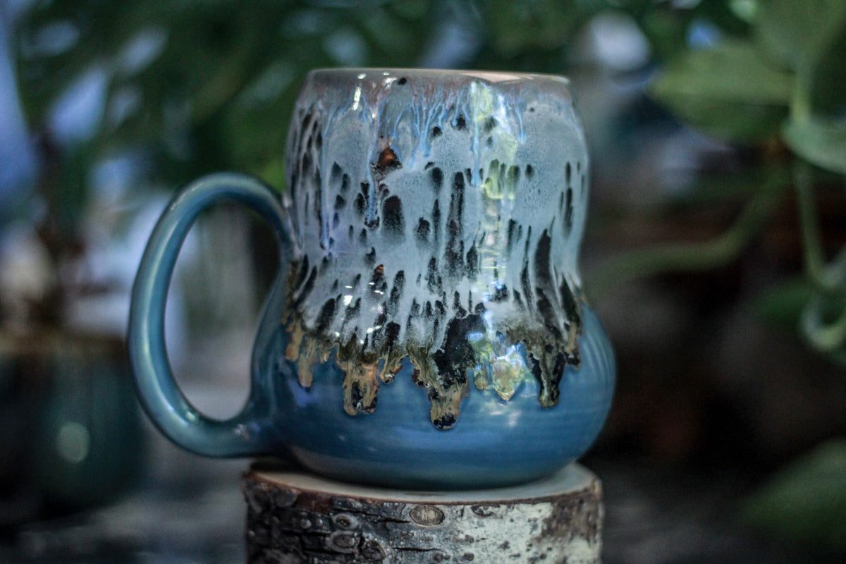 07-E PROTOTYPE Textured Gourd Mug, 28 oz.