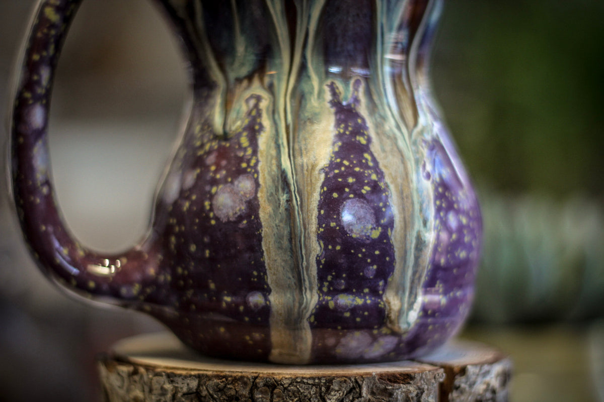 07-D New Wave Acorn Gourd Mug - TOP SHELF MISFIT, 18 oz.