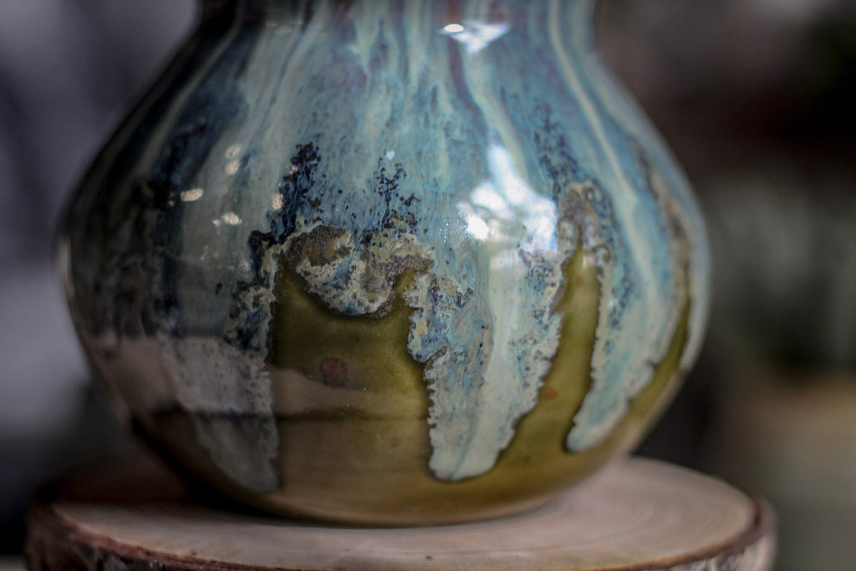 07-E Mossy Wave Vase - MINOR MISFIT, 20 oz. - 10% off